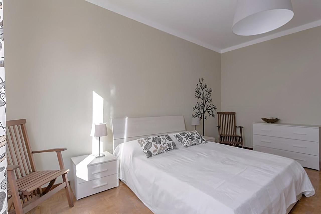 Natural Chic - Close To City Center And Beach - Parking Desenzano del Garda Eksteriør bilde